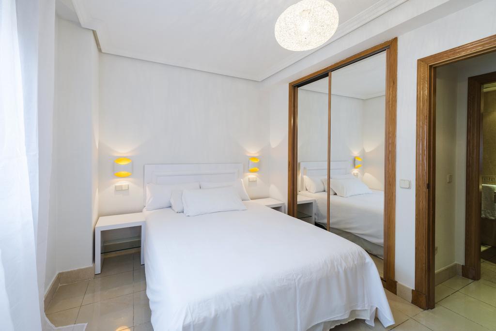 شقة Wootravelling Plaza De Oriente Homtels مدريد الغرفة الصورة