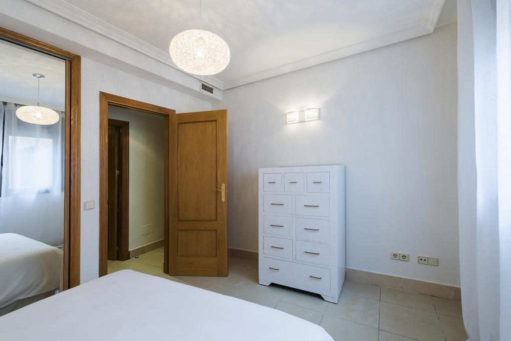شقة Wootravelling Plaza De Oriente Homtels مدريد الغرفة الصورة