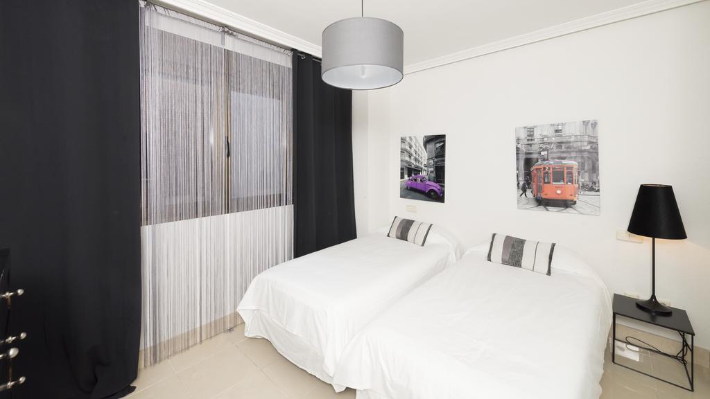شقة Wootravelling Plaza De Oriente Homtels مدريد المظهر الخارجي الصورة