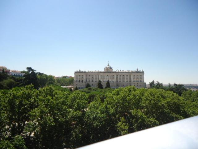 شقة Wootravelling Plaza De Oriente Homtels مدريد المظهر الخارجي الصورة